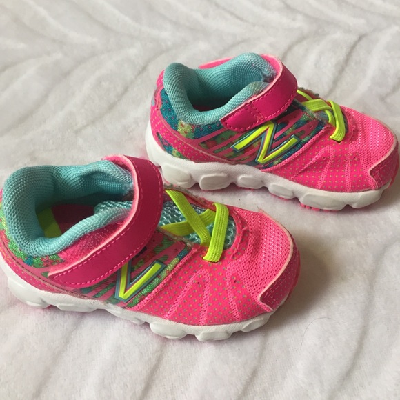 new balance baby girl shoes